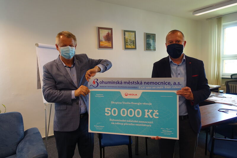 Druhá vlna předávání darů nemocnicím - Bohumín