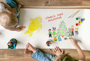 Vánoce jako malované - děti zaměstnanců Veolia Energie malovaly obrázky pro seniory