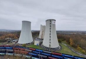 Jedna z dominant Ostravy mění svou podobu – Elektrárna Třebovice bourá chladicí věž