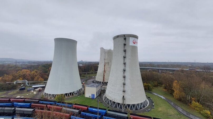 Jedna z dominant Ostravy mění svou podobu – Elektrárna Třebovice bourá chladicí věž